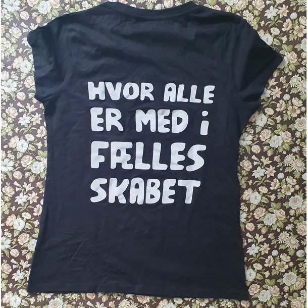 Settlementet T-shirt Alle er en del af fllesskabet